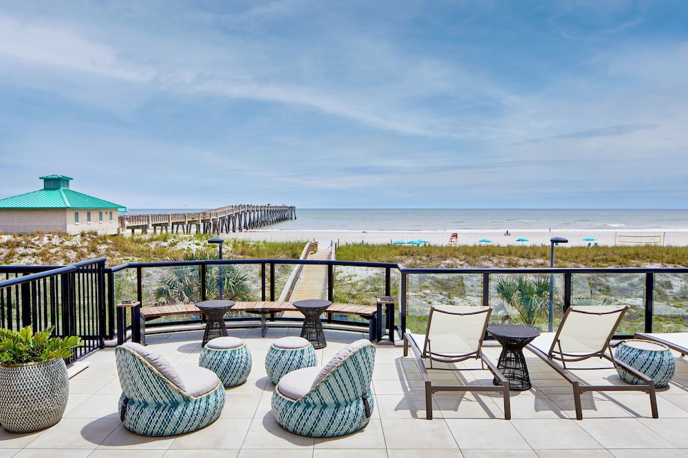 SpringHill Suites by Marriott Jacksonville Beach Oceanfront - photo 43