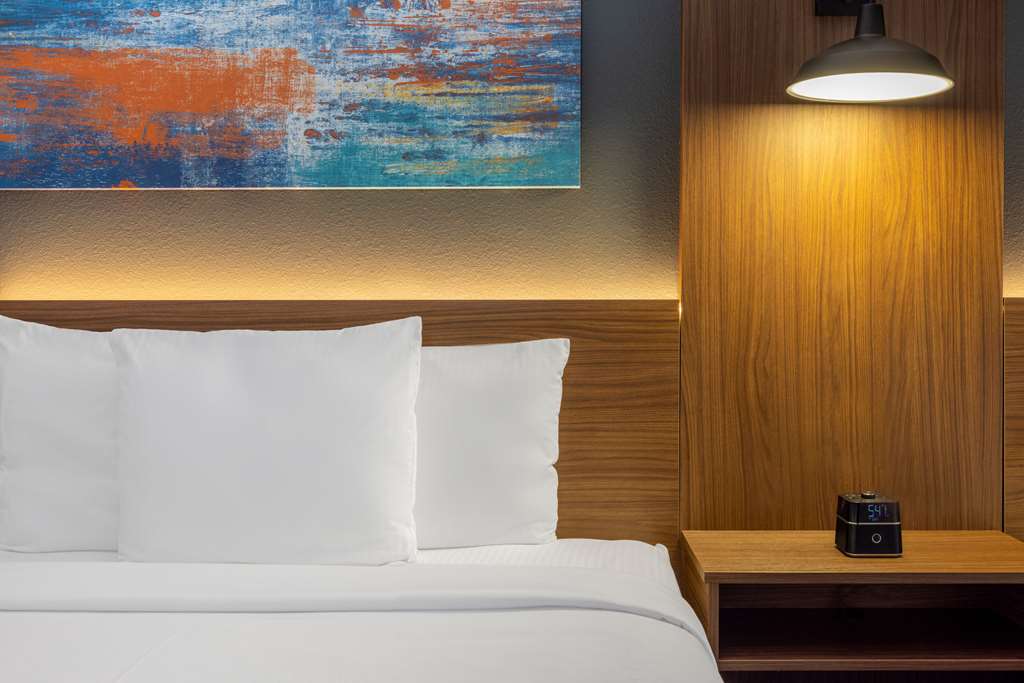 La Quinta Inn & Suites by Wyndham St. George - photo 48