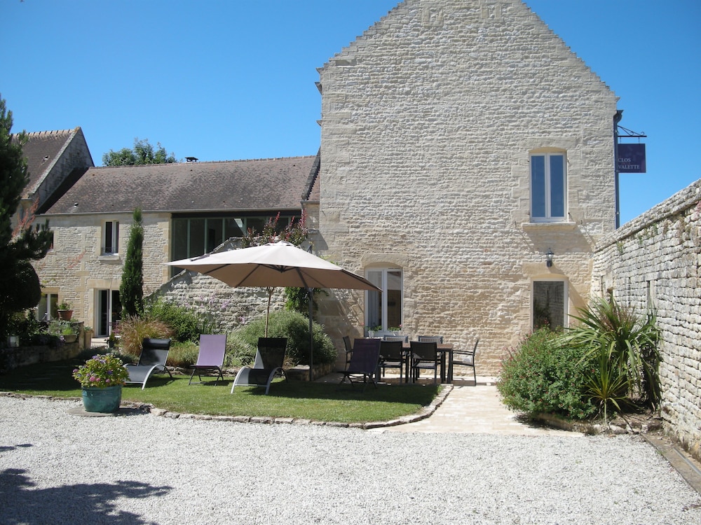 Clos de la Valette — 4-Star Luxury Hotel in Creully, France