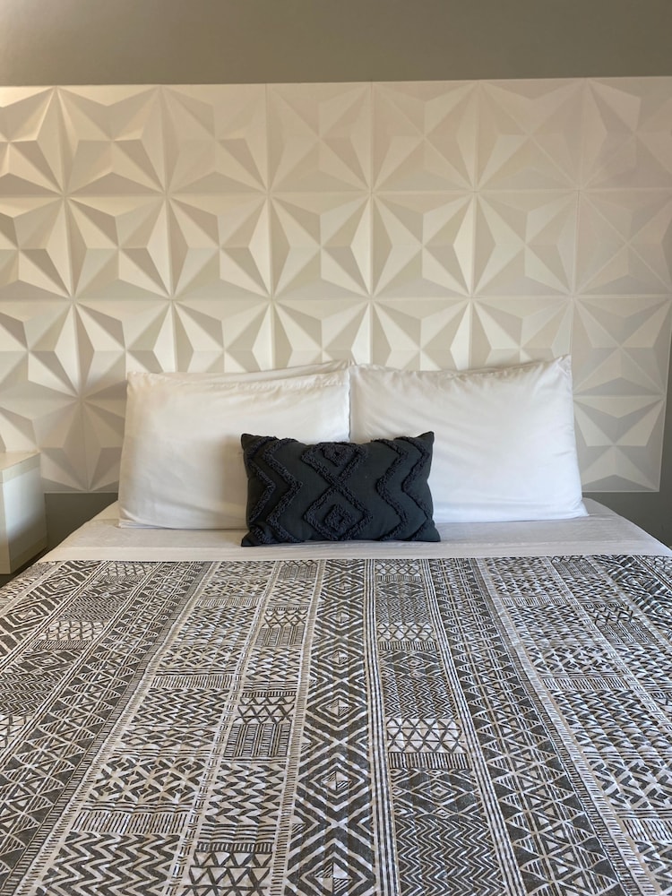 A & S Vacation Rooms - photo 8