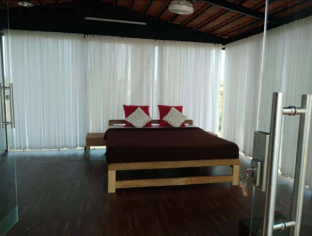 Om Namaste in Arambol, India