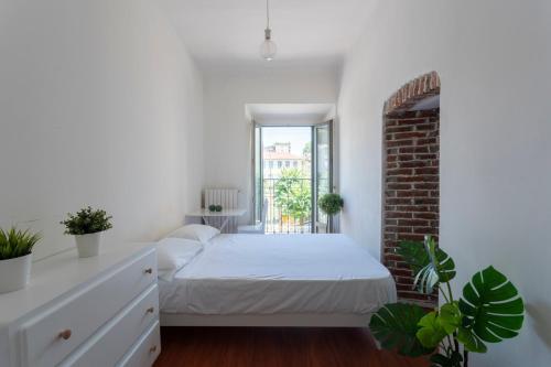 Cozy & Happy flat in Milan Downtown — 4-Star Luxury Hotel in Milan, Italy