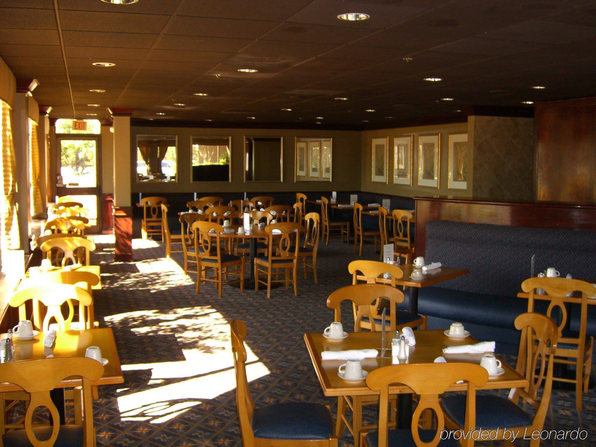 Love Field Hotel & Suites - photo 21