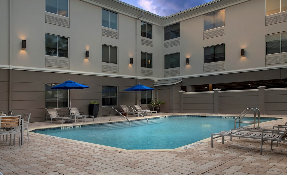 Holiday Inn Express Jacksonville Beach by IHG - photo 26