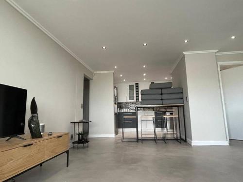 Dolphin Beach Estate 131sm