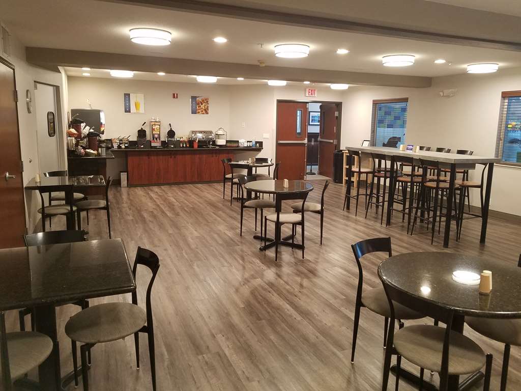 Best Western Sandy Inn - photo 15