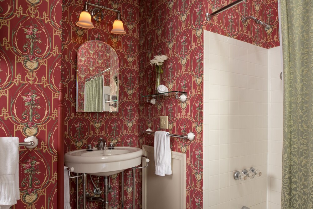 Great Oak Manor - photo 29