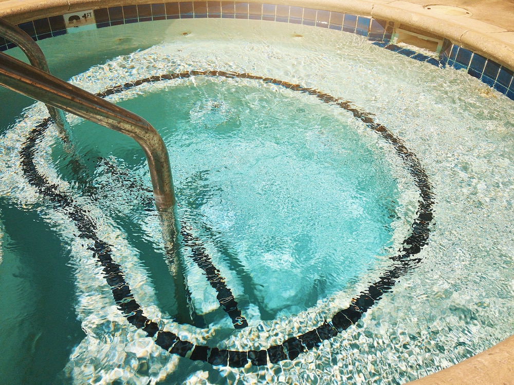 Embassy Suites by Hilton San Diego La Jolla - photo 28