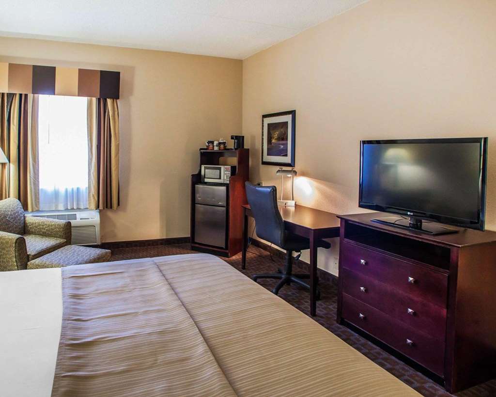 Quality Inn & Suites Peoria North - photo 22