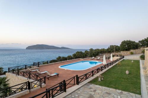 Tholos Boutique Houses — 4-Star Luxury Hotel in Ierapetra, Greece