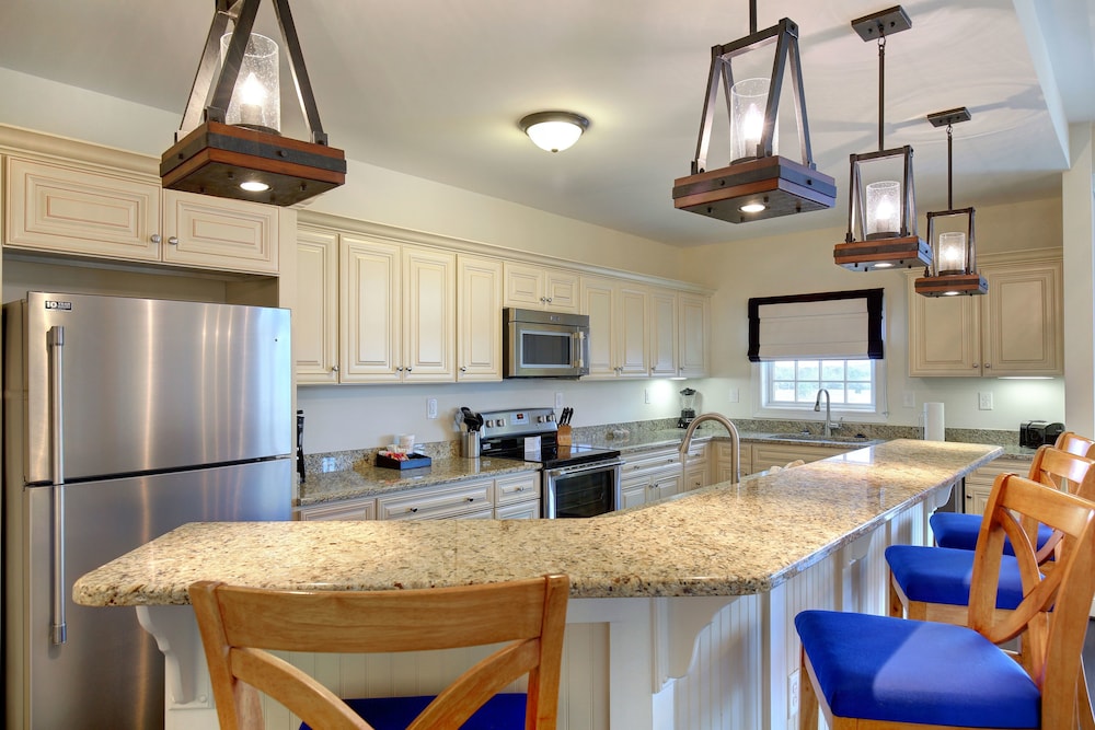 Waterside Resort - photo 8