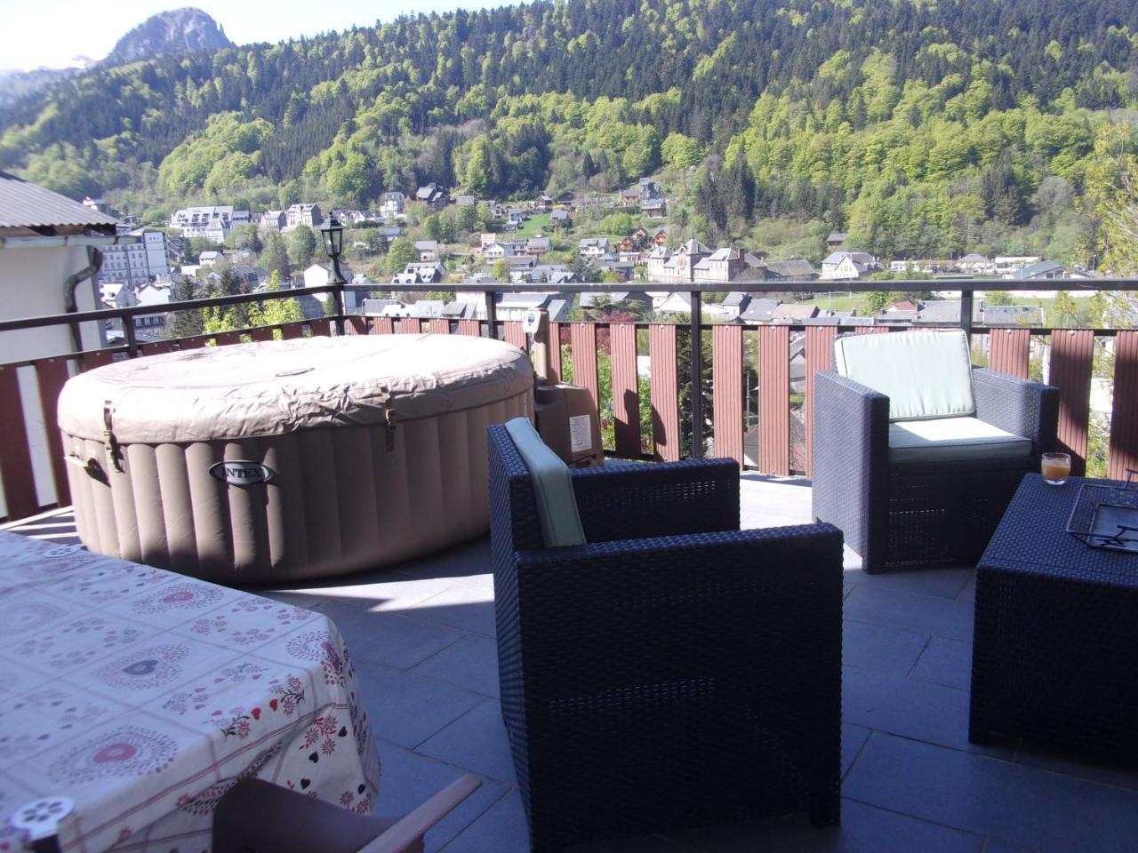 Chez Angele — Mont Dore