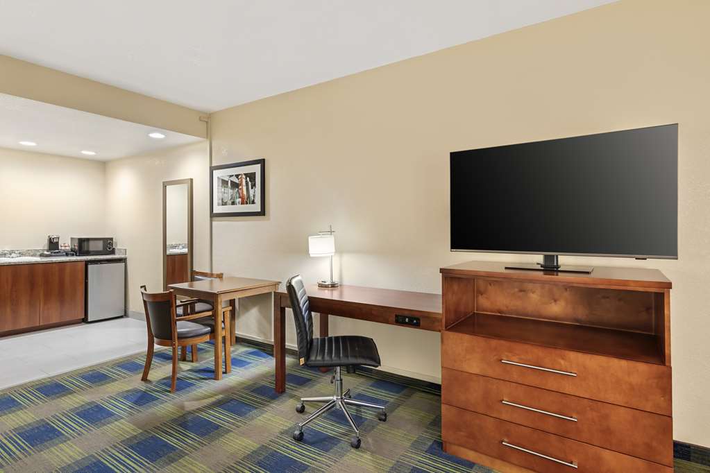 Best Western Plus Heritage Inn Ontario Rancho Cucamonga - photo 44