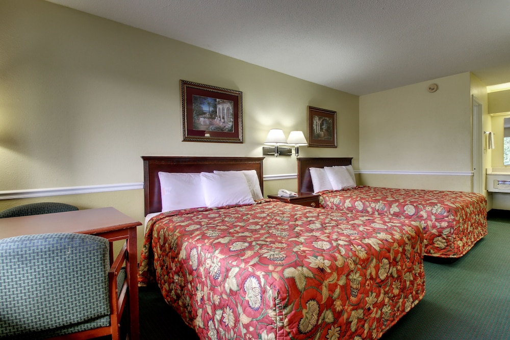 Key West Inn Montgomery - photo 11