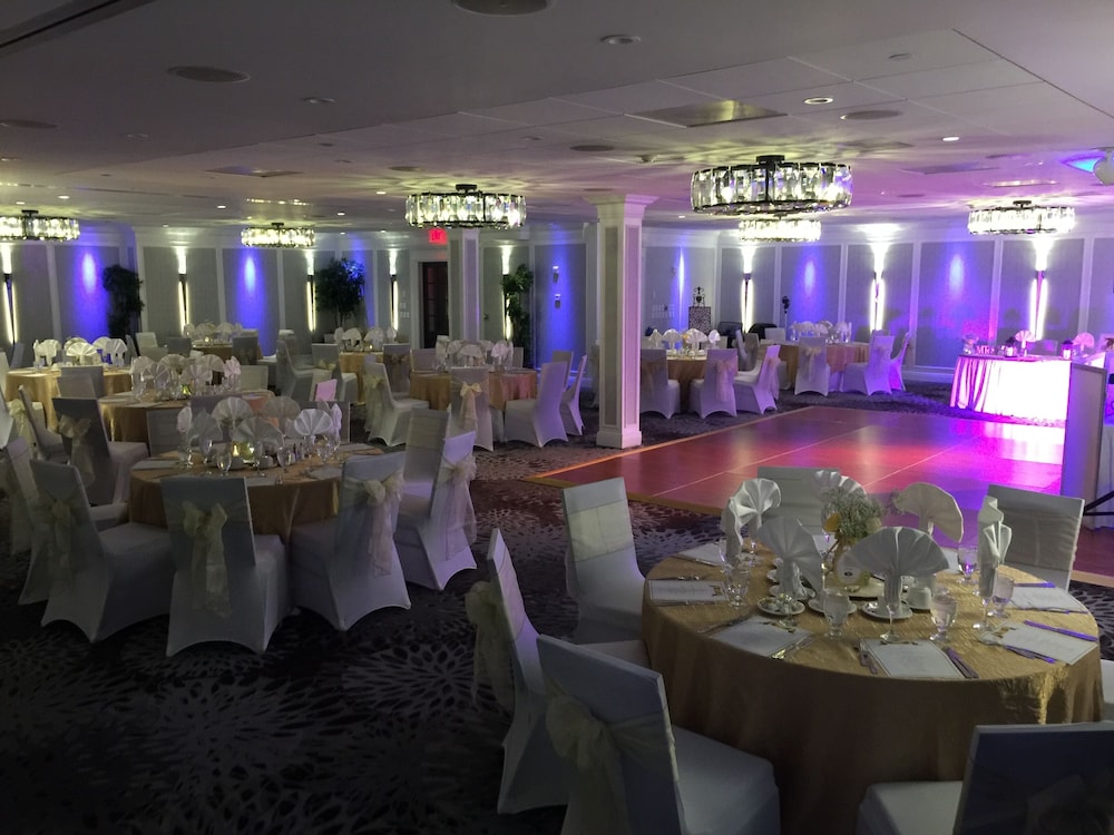 DoubleTree by Hilton Hotel Nanuet - photo 30