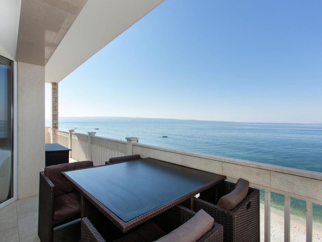 Seaside Escape Podstrana — 4-Star Luxury Hotel in Podstrana, Croatia