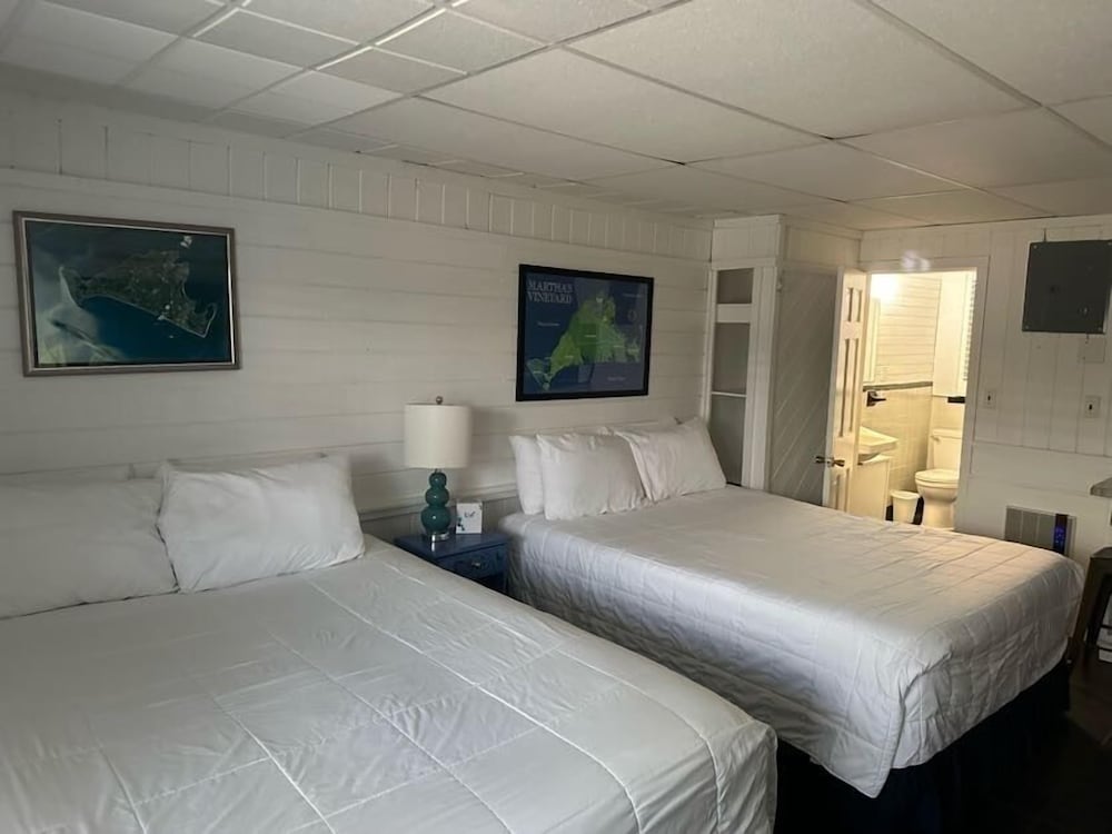 Vineyard Harbor Motel Private Beach - photo 171