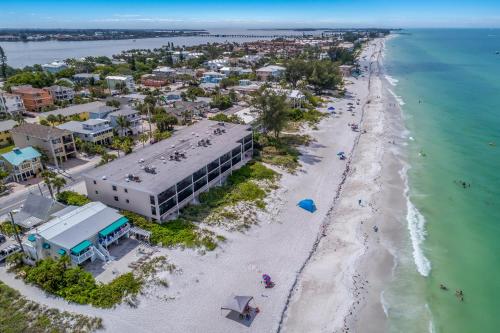 Sunset Terrace 209 in Bradenton Beach, United States