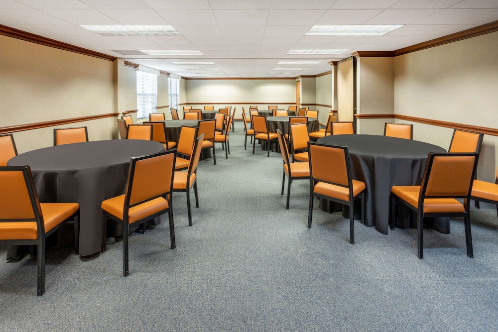 HYATT house Parsippany East - photo 42