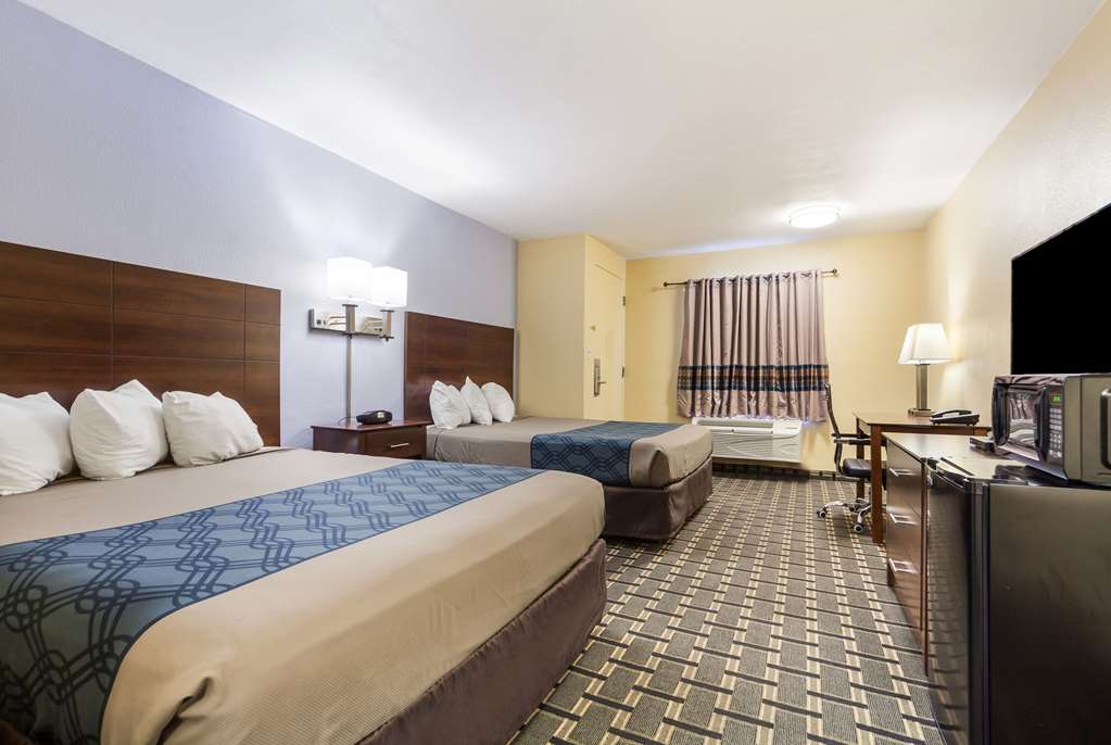 Rodeway Inn Lincoln West University Area - photo 22