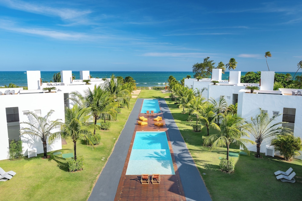 B Blue Beachouses in Camacari, Brasil