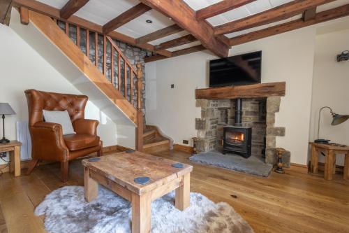 Chapel Cottage with Log Burner