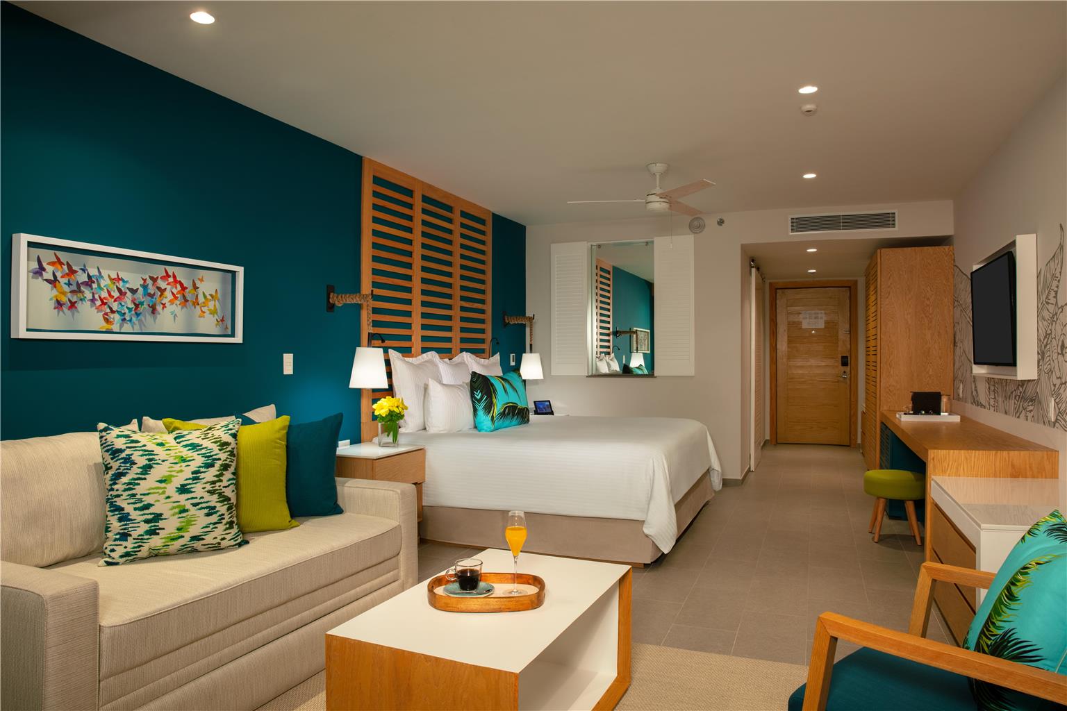 Guest room