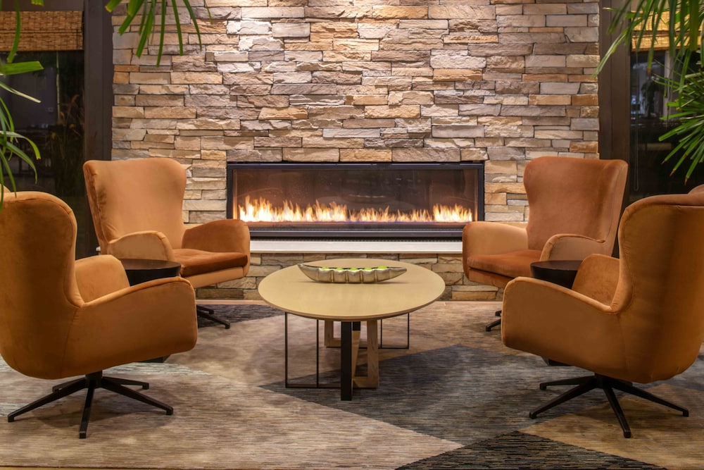 DoubleTree by Hilton San Francisco Airport - photo 70