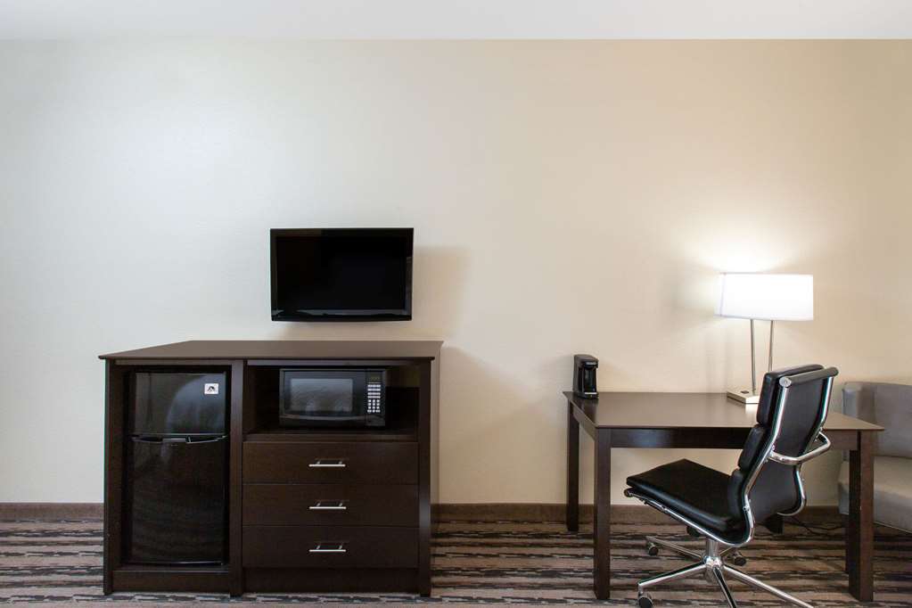 La Quinta Inn by Wyndham Lincoln Nebraska - photo 34