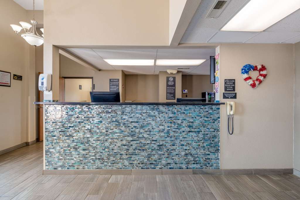 Super 8 by Wyndham O Neill NE - photo 4