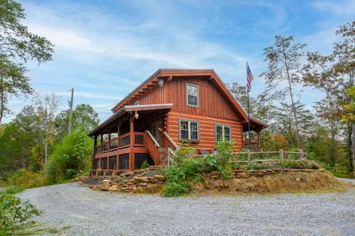 Smokies Hideaway View Hot Tub Games Fireplace — 4-Star Luxury Hotel in Sevierville, United States