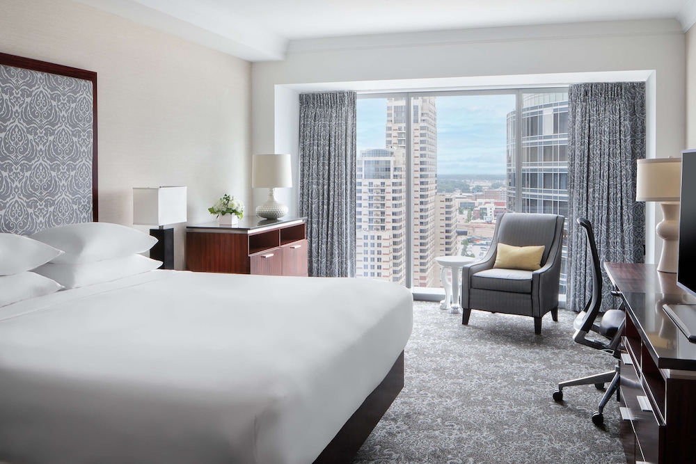 Amway Grand Plaza Curio Collection by Hilton - photo 12