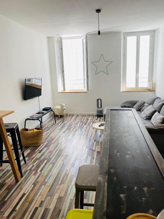 7 Rue Des Poilus — 4-Star Luxury Hotel in La Ciotat, France