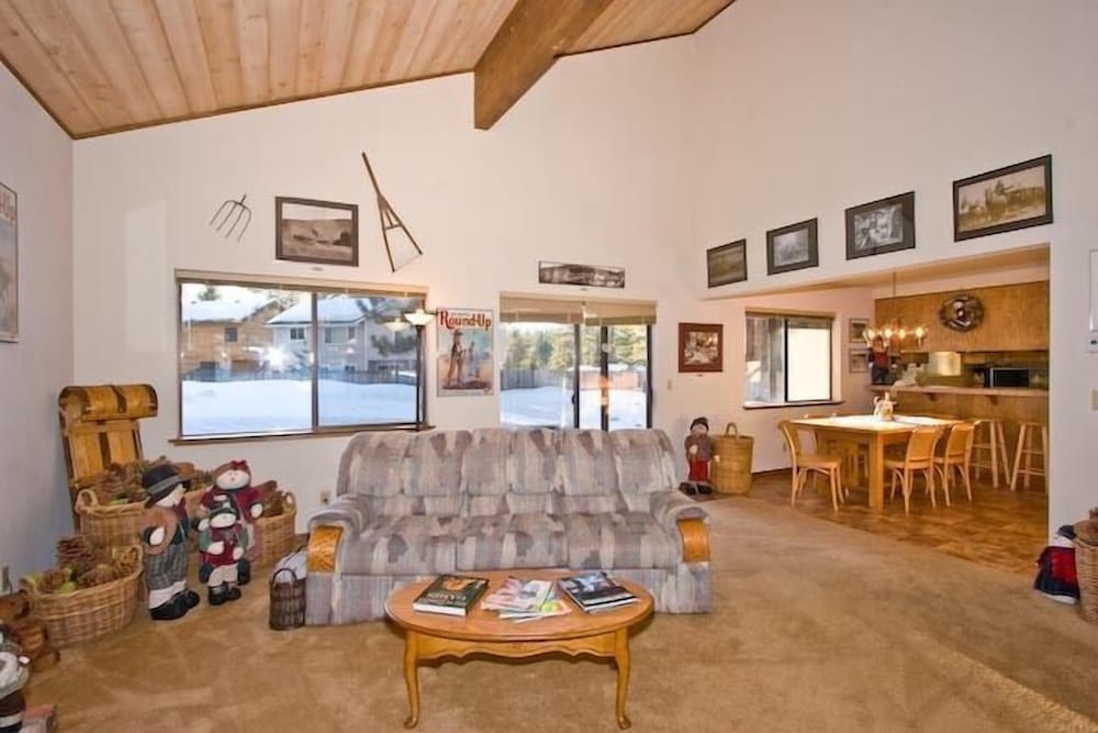 2485 Tepee Ct. - photo 5