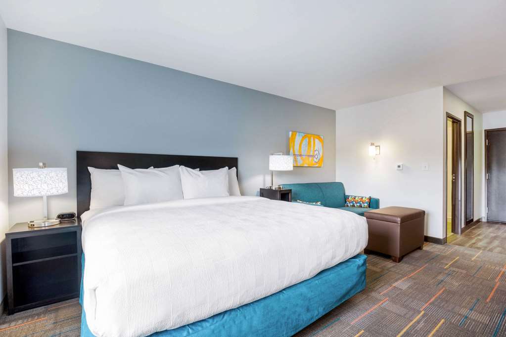 MainStay Suites Winfield Teays Valley - photo 13