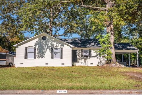 Creola Charm in Charleston, United States