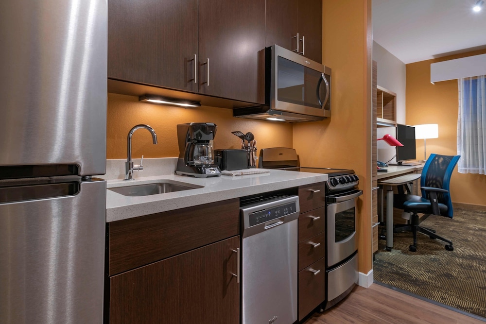 TownePlace Suites by Marriott Gallup - photo 14