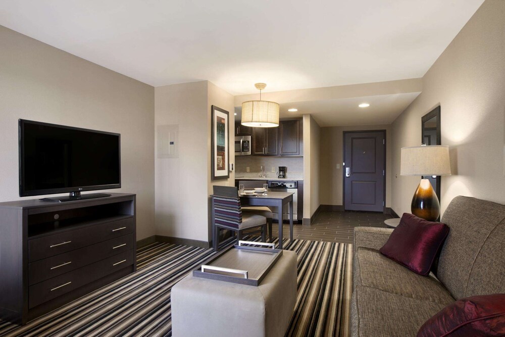 Homewood Suites by Hilton Columbus OSU OH - photo 9