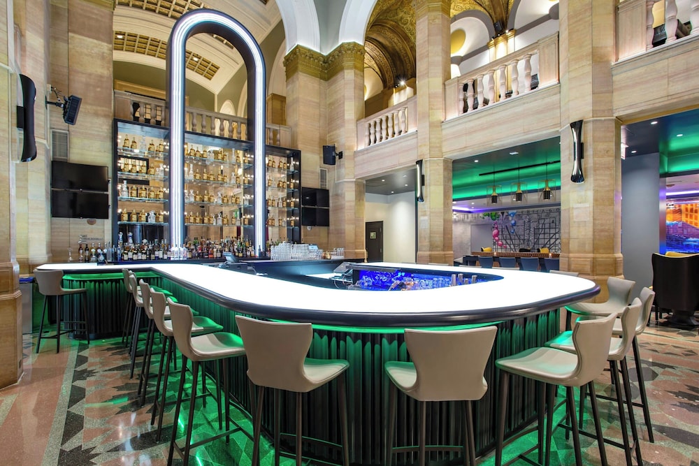 W Chicago City Center