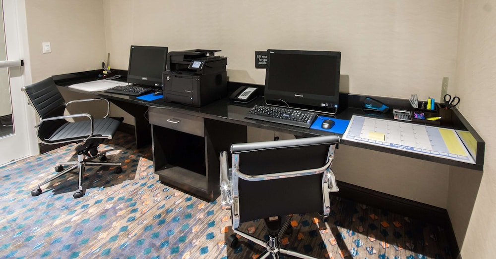 Hampton Inn & Suites Orlando At SeaWorld - photo 37