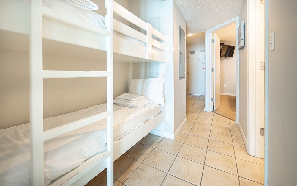 Phoenix All Suites West Hotel 1404 1 Bedroom Condo - photo 6