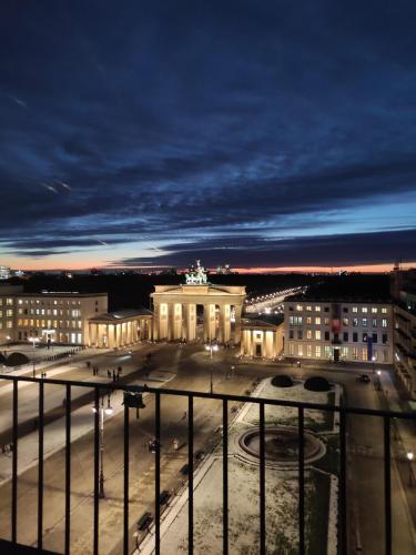NexLiving Berlin Brandenburger Tor — eco-hotel in Berlin