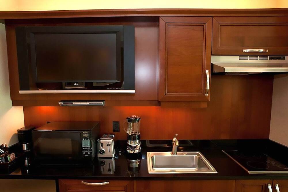 AAA 3 Rooms 3 Bath Suite at The Signature Condo Hotel - photo 13