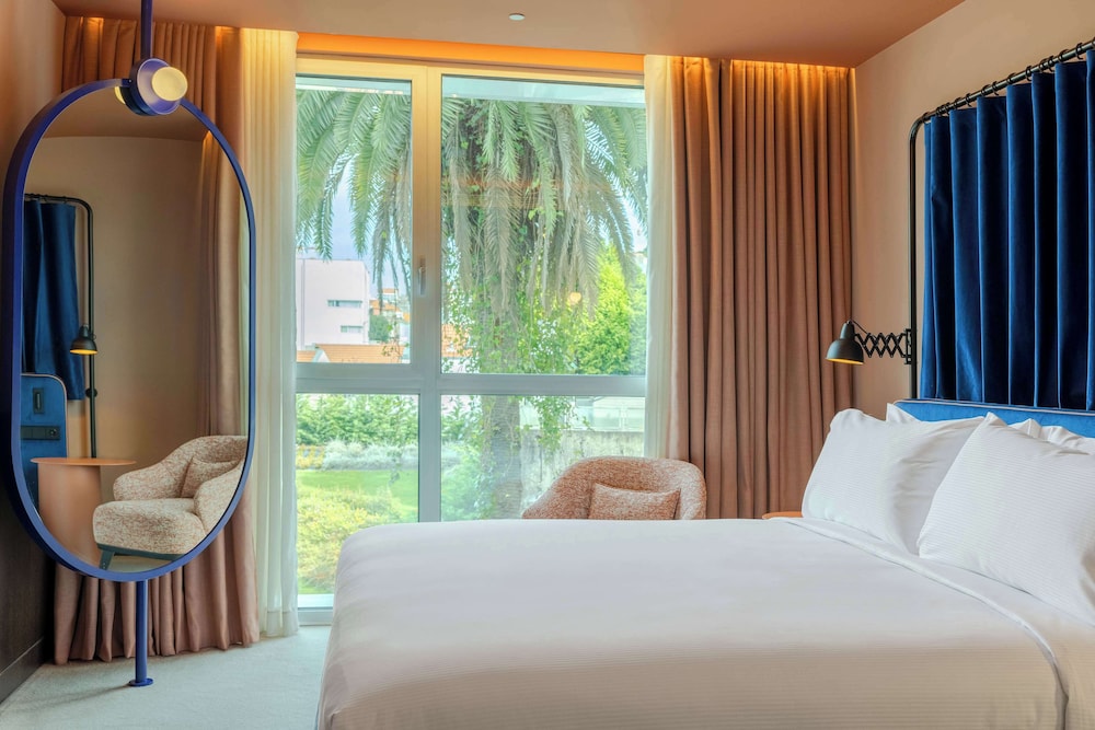 Cenica Porto Hotel Curio Collection by Hilton — 5-Star Luxury Hotel in Porto, Portugal