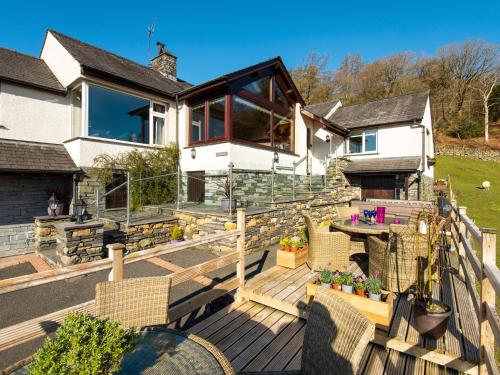 Browside - carbon neutral hotel in Unknown City