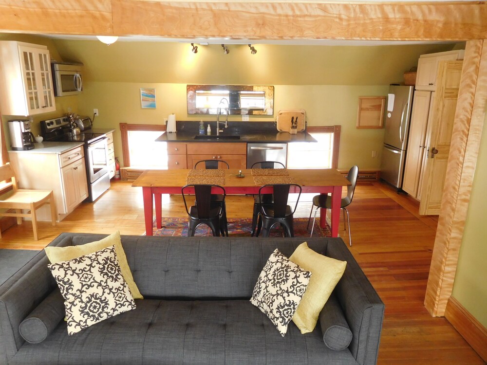 Mt. Philo Inn - photo 24