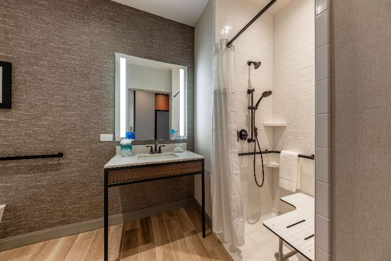 Hilton Garden Inn Chicago Central Loop - photo 17