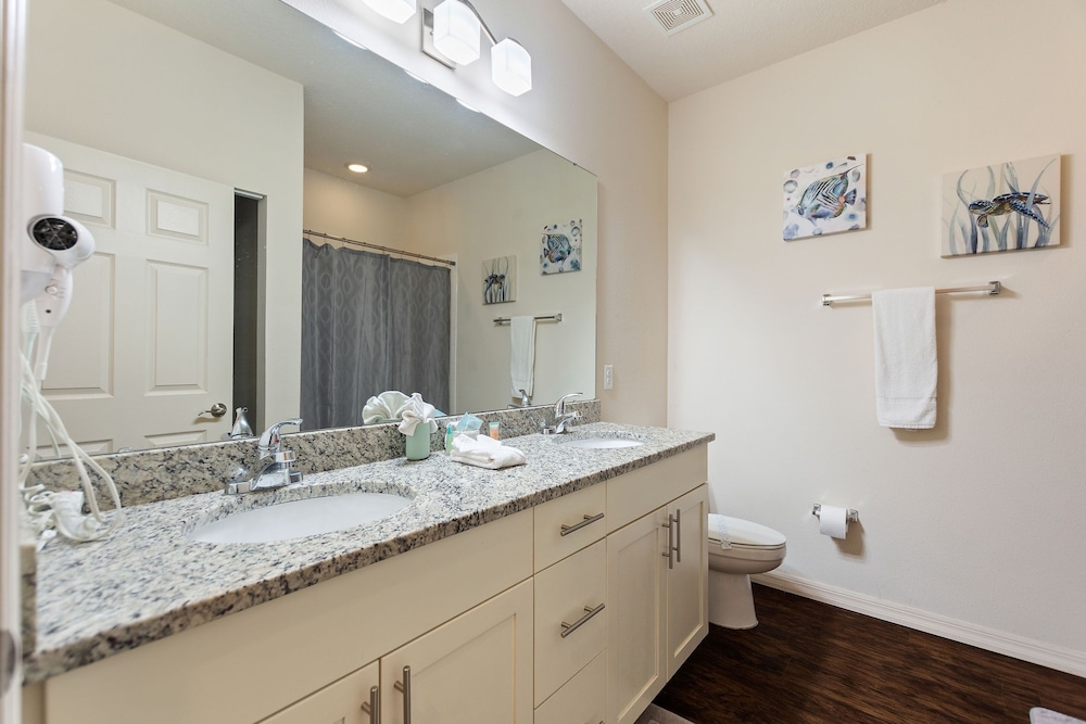 Lucky Find @ Lucaya Resort By Shine Villas #713 3 Bedroom Townhouse - photo 15