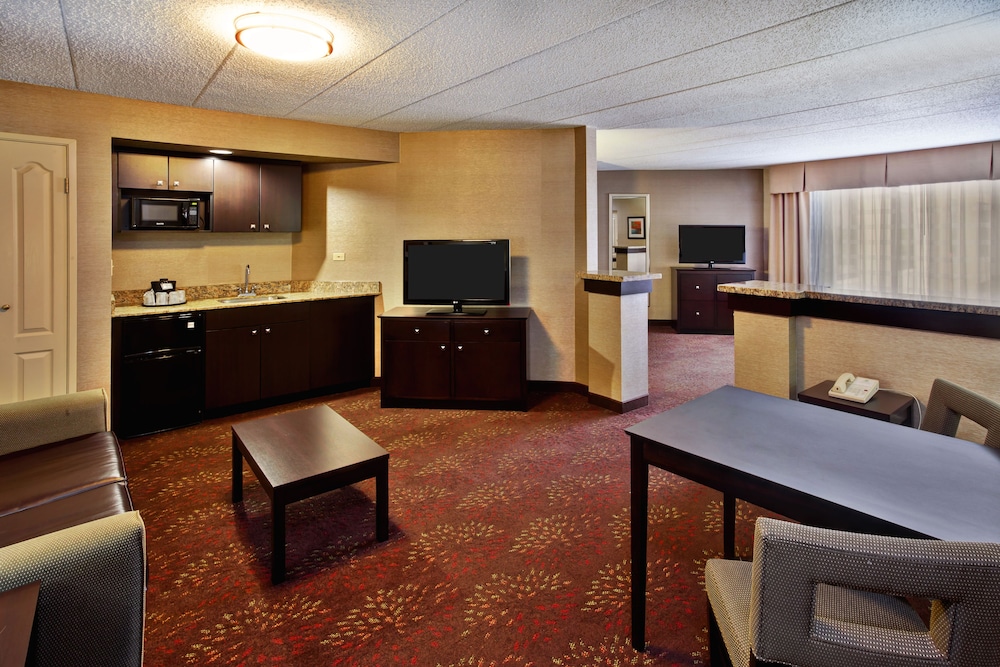 Holiday Inn Chicago Northwest Elgin by IHG - photo 9