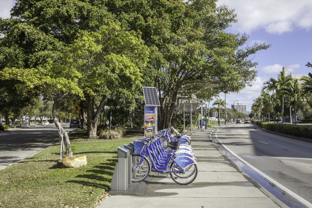 Holiday Inn Miami Beach Oceanfront by IHG - photo 91